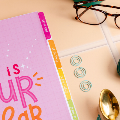 Daisies | 2024 Signature Weekly | Brights