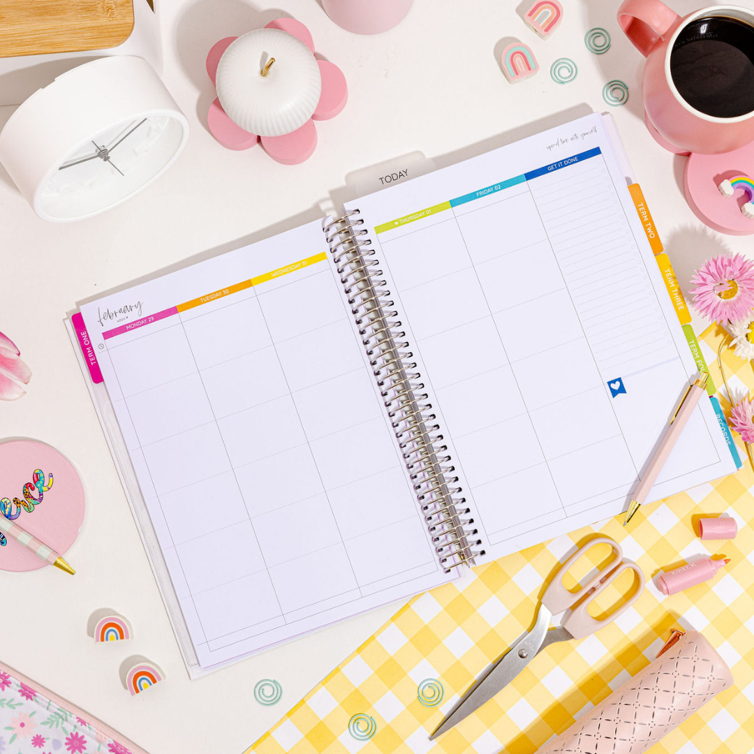 Daisies | 2024 Signature Weekly | Brights