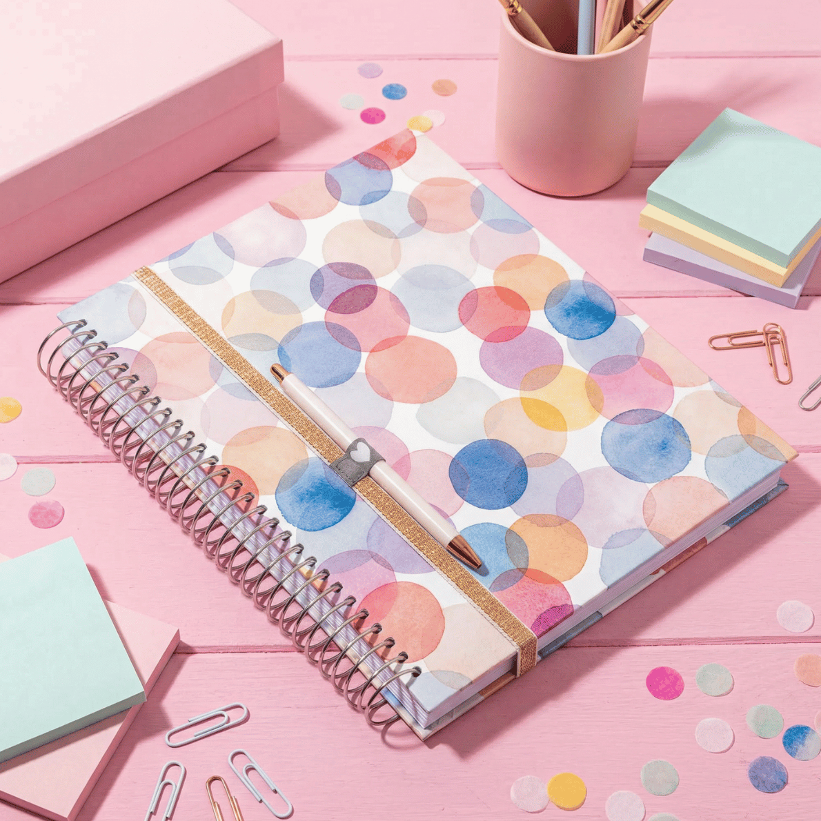 Teacher planner with elastic pen holder and notebook accessories, ideal teacher stationery for organisation, lesson planning and everyday classroom use