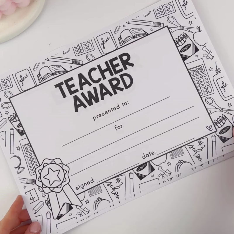 Printable World Teachers’ Day award template for students to colour and personalise with drawings and messages.